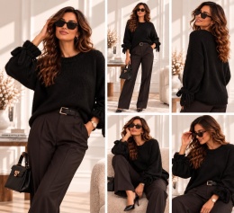 Sweter damski COZY z kokardami – czarny 1747