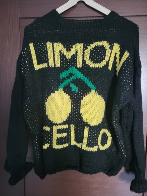 Sweter czarny „Limon Cello” – cytrynki 1602